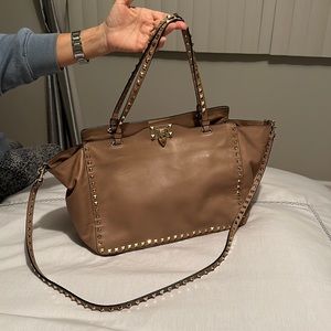 Valentino Garavani Medium Leather Rockstud Bag